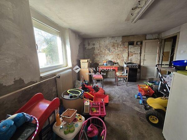 Gárdonyi Géza, Komló képe