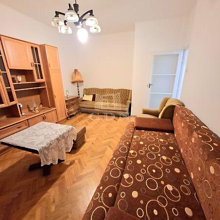 Mártírok, Tatabánya 3. képe