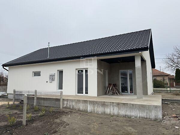 4 szobás,, Baracska 3. képe