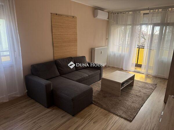 Madách Imre, Pécs 2. képe