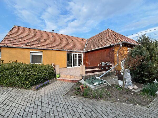 csendes, Bana 3. képe