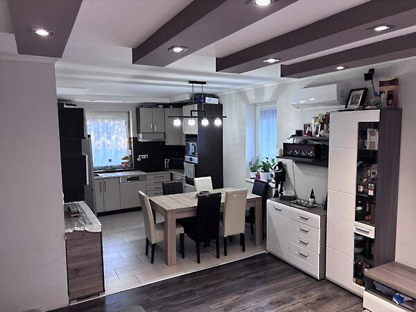 Győrújbarát képe