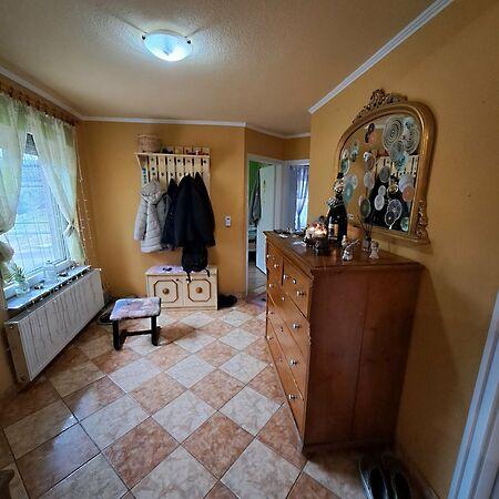 Judit Ingatlan és, Monorierdő 3. képe