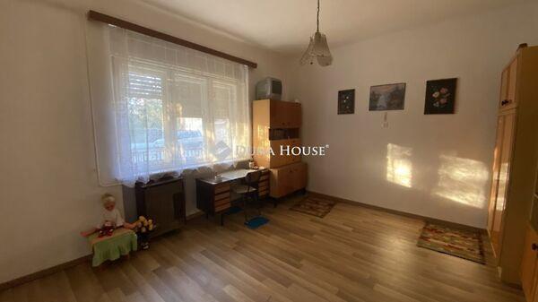 József Attila, Hunya 3. képe