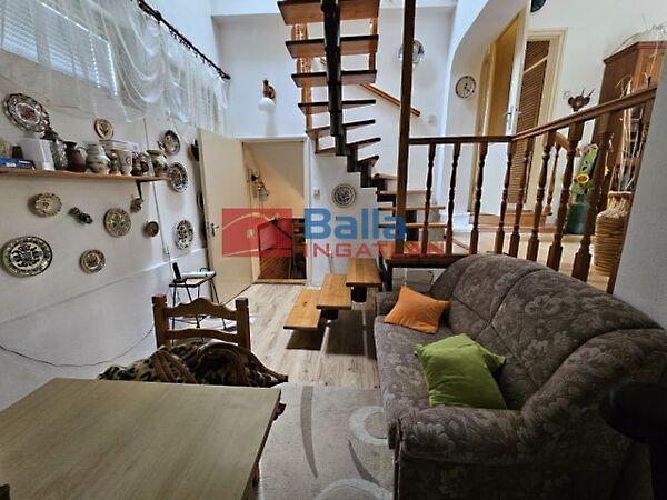 Szép, Taksony képe