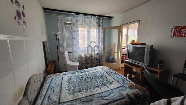 Juhász Gyula, Budapest, III. kerület képe