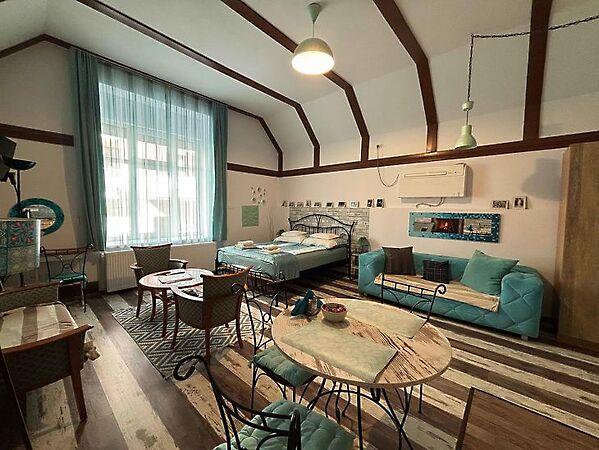 Aradi, Budapest, VI. kerület 2. képe