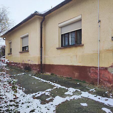 Kossuth Lajos, Mezőkomárom 2. képe