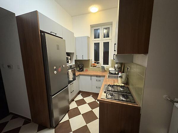 Almássy tér, Budapest, VII. kerület 3. képe