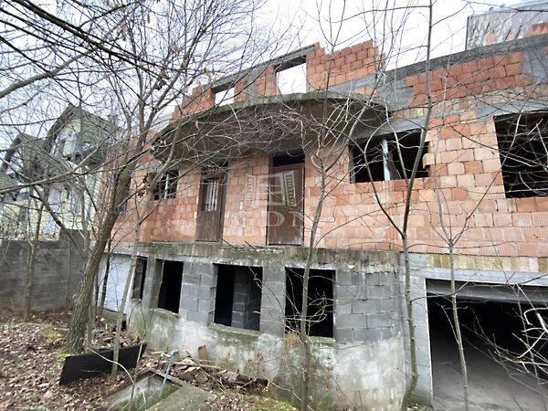 Nemes, Budapest, XVIII. kerület 3. képe