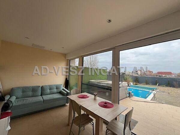 Újhartyán 2. képe