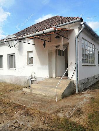 Csörnyeföld 3. képe