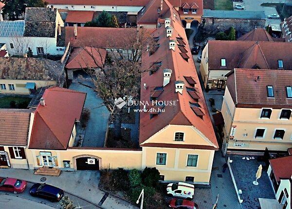 Alkotmány, Tata 2. képe