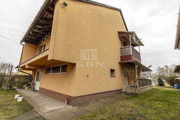 Kastélyhoz, Tura képe