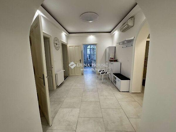 Mária, Pécs 3. képe