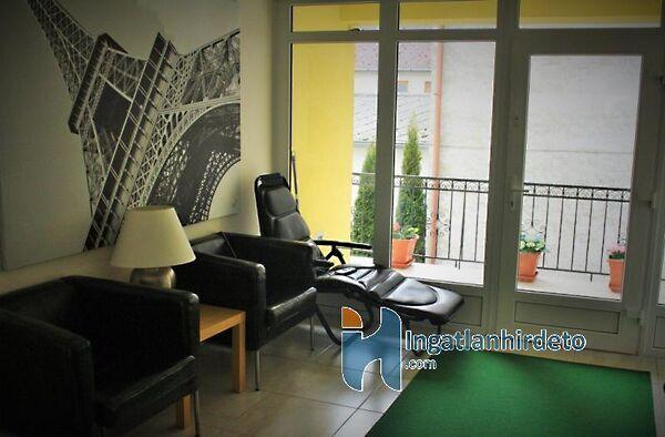 Attila, Hévíz 2. képe