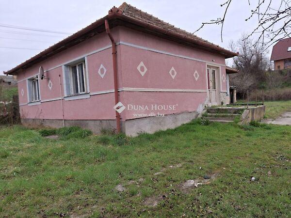 Vörösmarty, Iváncsa 2. képe