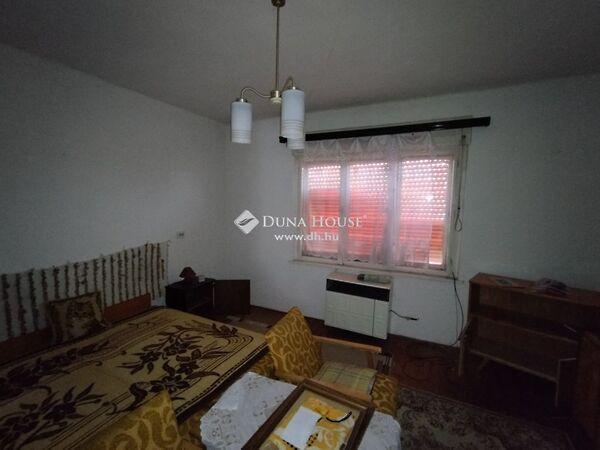 Szentmiklósi, Neszmély 3. képe