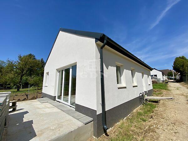 Balatoni nyugalom, modern, Balatonszemes képe