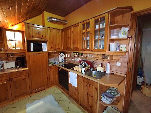 Sétáló, Balatonboglár 3. képe