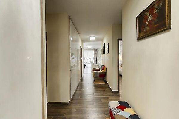 Peklár, Pomáz képe