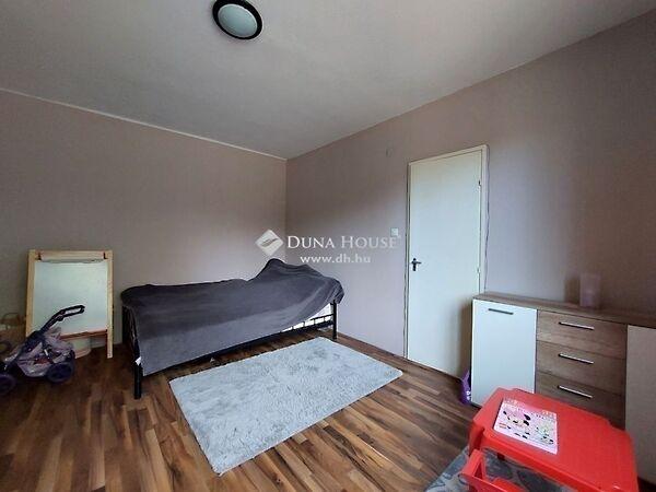 Tégla, Szigethalom képe