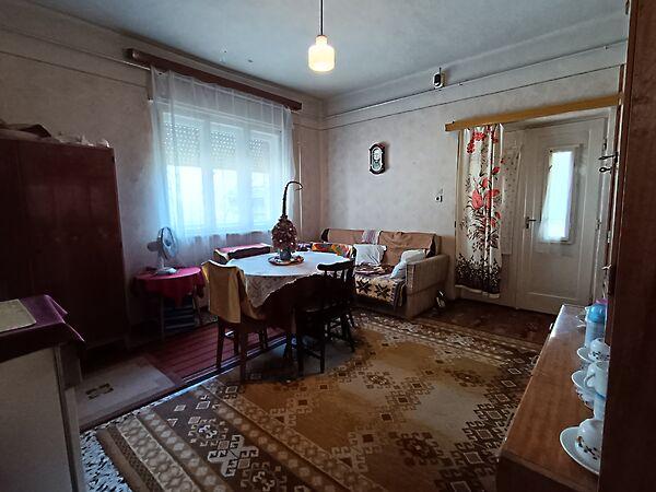 Dózsa György, Újszilvás 3. képe