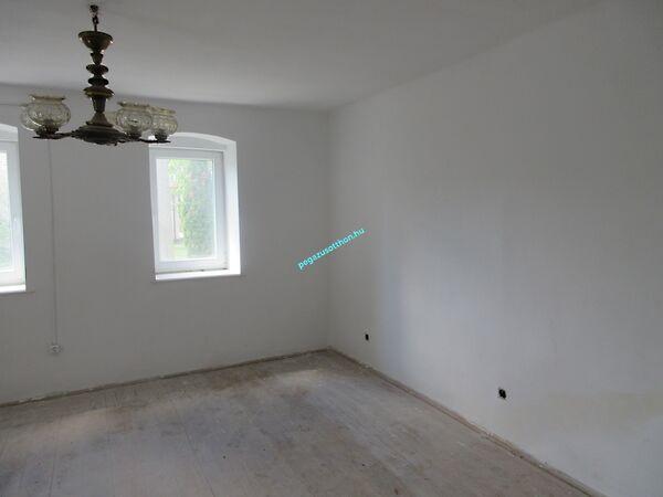 Kossuth, Uppony 2. képe