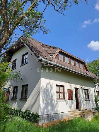 Kapuvári, Balatonkenese 3. képe