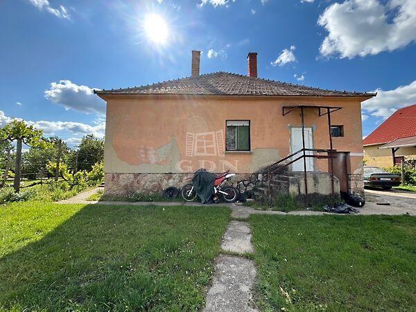 Újszállási, Komárom 3. képe