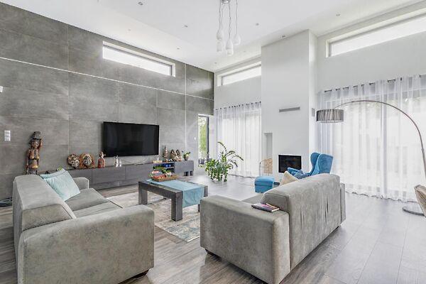 LAKE FOREST, Mogyoród 2. képe