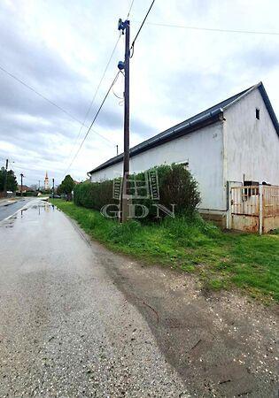 Alkotmány, Tiszalúc 3. képe