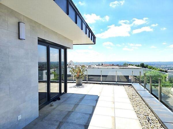 Hunyadi János, Pécs 2. képe