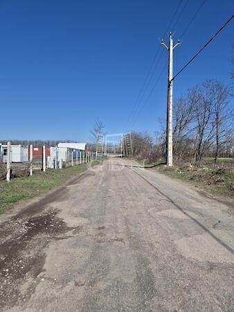 Ipari telek! M4, M0, Vasad képe