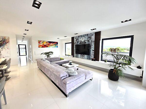 Harmonia, Tata 2. képe