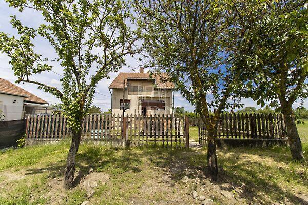 Közel a, Tura képe