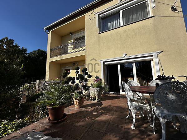 Győrújbarát képe