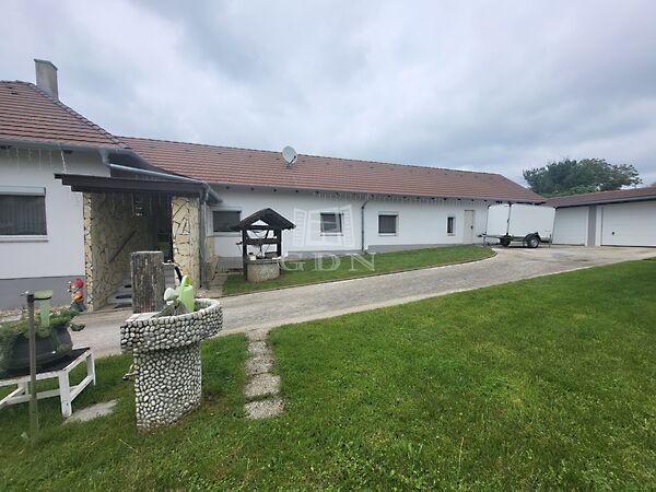 Jeli arborétum, Kám képe