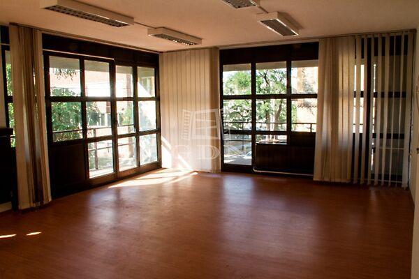 B kat.Irodaház Fszt. 206 m², Budapest, XIV. kerület 2. képe