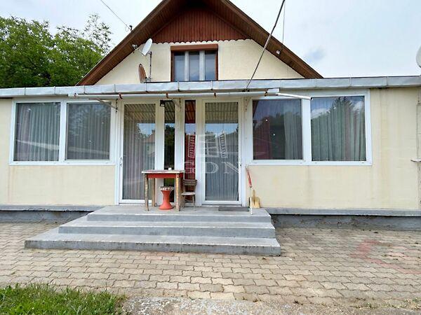 Téliesített ikernyaraló, Gárdony képe