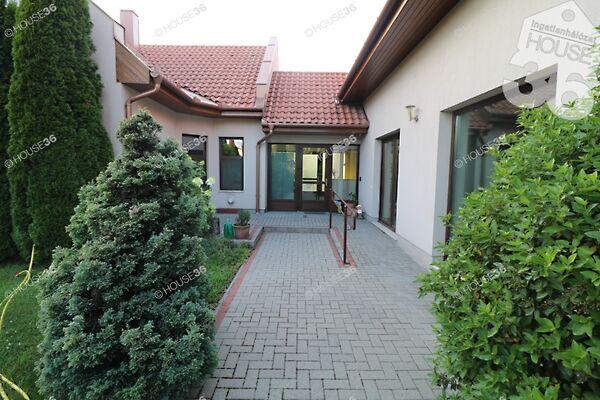 Alkotmány, Kiskőrös képe