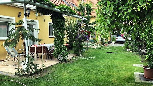 Családi, Törökbálint 3. képe