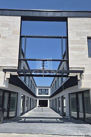 Üzlethelyiségek,irodák a, Érd képe