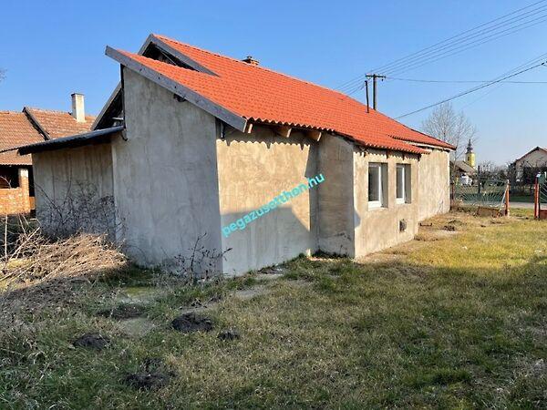 Hunyadi, Tomajmonostora 3. képe