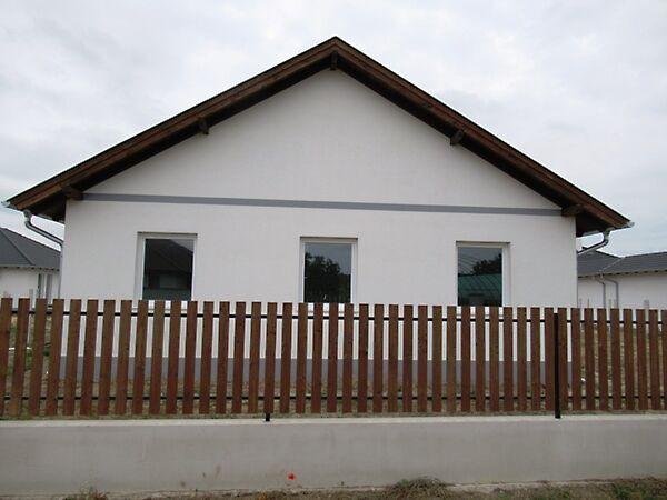 Új Épitésű Ikerház Felek Tároló Kapcsolattal, Inárcs képe