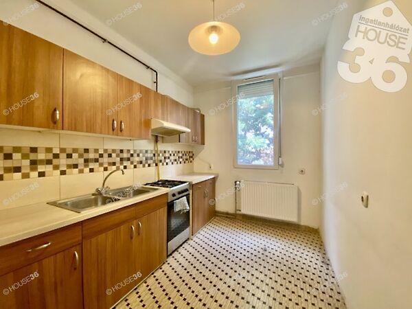 Kada Elek, Kecskemét képe