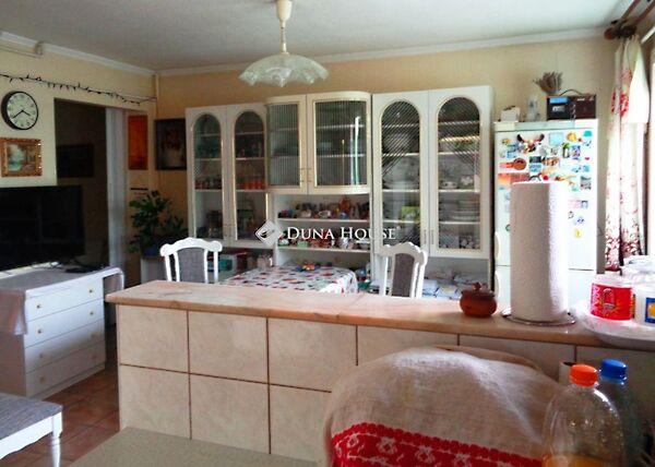 Hajnal, Békés képe