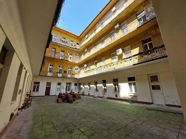 Bánk bán, Budapest, XI. kerület 3. képe