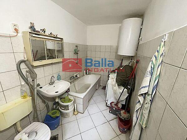 Virág nevű, Törökbálint 2. képe