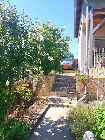 Vértesszőlős képe